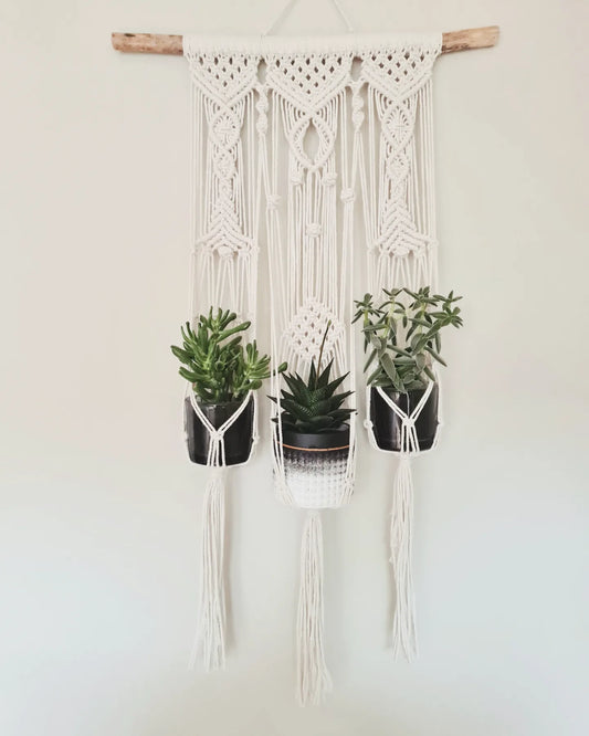 Triple hanging planter